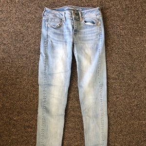 American Eagle Low Rise Light Wash Jeans